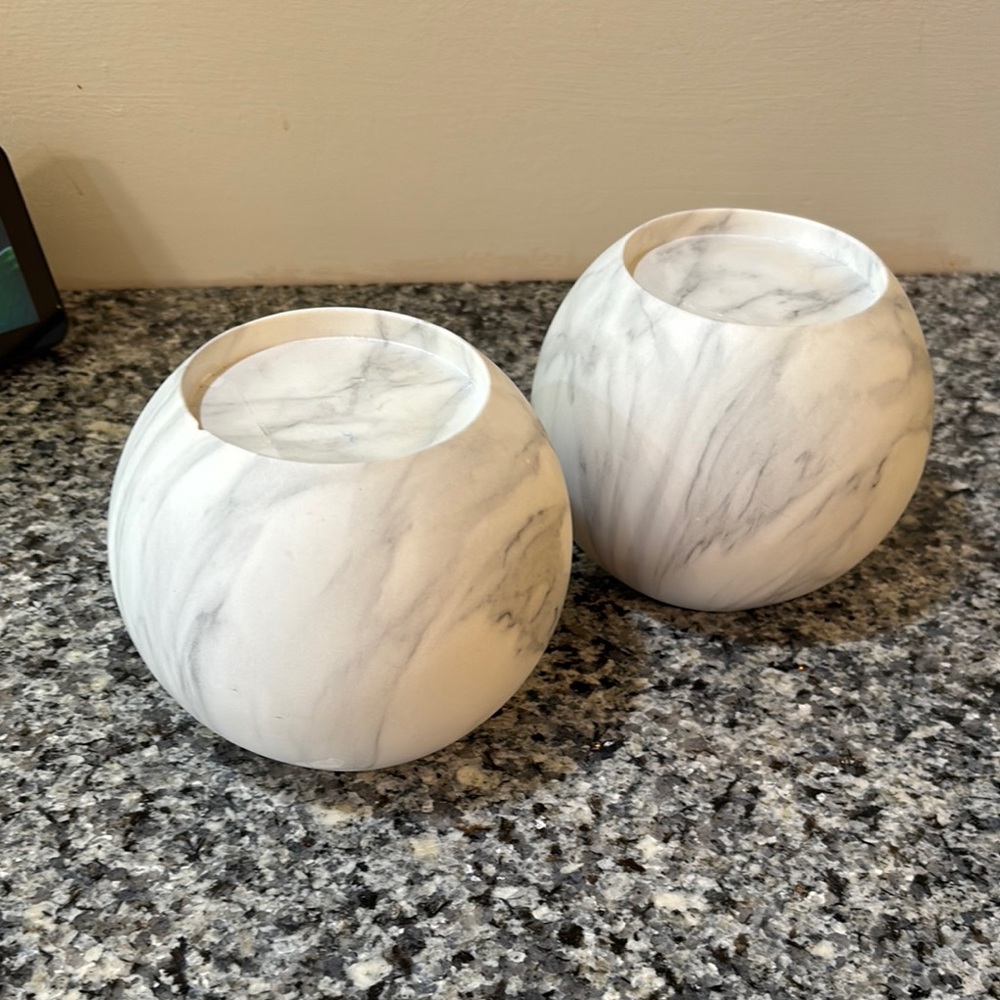 Bath and Body works Marble-Style White Candle Holders - Picture 1 of 8